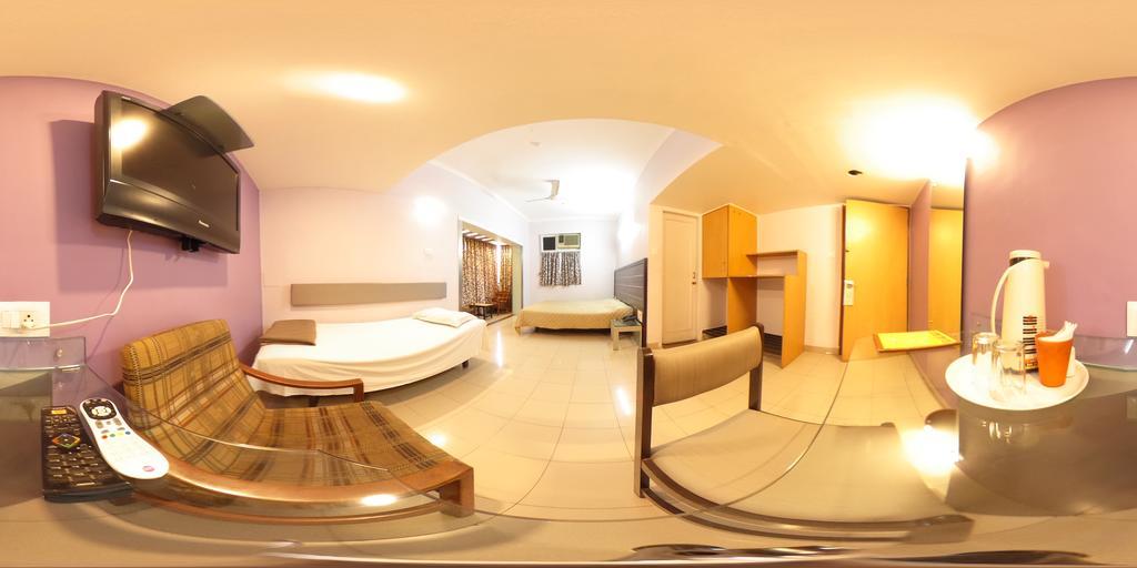 Hotel Raviraj Пуне Екстер'єр фото